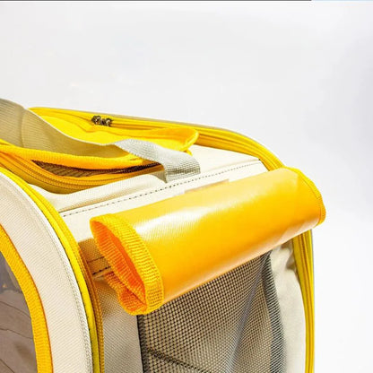 close up image of Portable Travel Pet Carrier showing the details of product